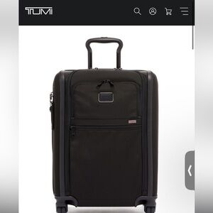 TUMI ALPHA LUGGAGE SET AND CARRY BAG